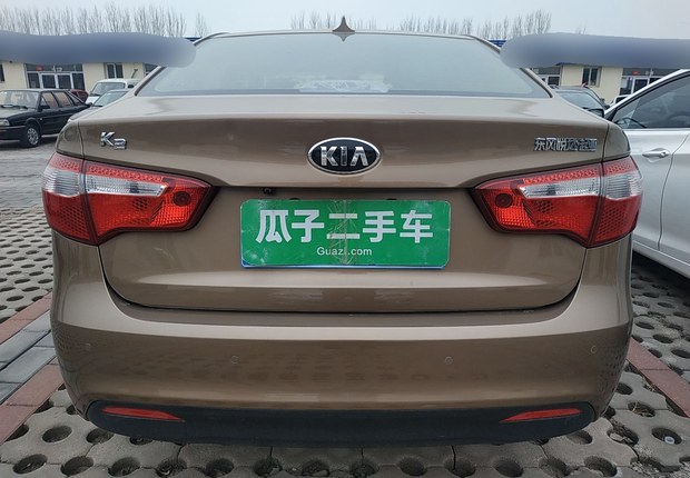 起亚K2 2012款 1.4L 手动 4门5座三厢车 GLS (国Ⅳ) 