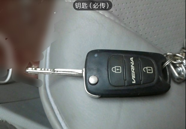 现代瑞纳 2014款 1.4L 手动 4门5座三厢车 智能型GLS (国Ⅳ) 