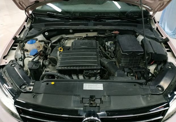 大众速腾 2015款 1.6L 自动 舒适型 (国Ⅴ) 