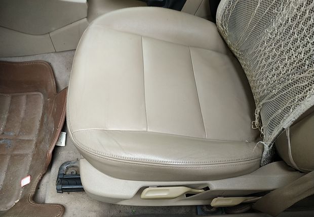 福特福克斯 2011款 1.8L 自动 两厢轿车 时尚型 (国Ⅳ) 