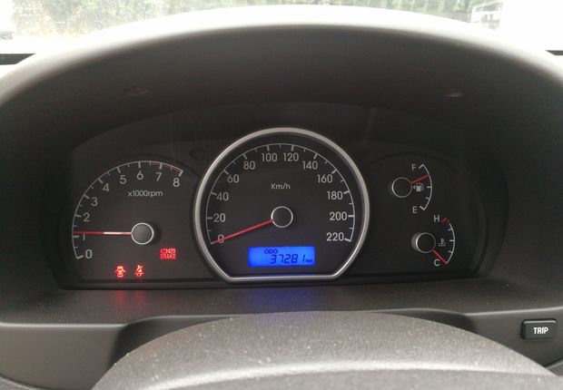 现代悦动 2011款 1.6L 手动 舒适型 (国Ⅳ) 