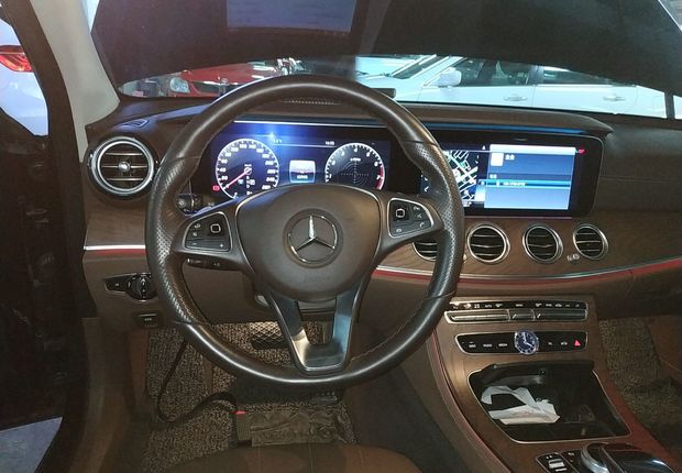 奔驰E级 E300L 2016款 2.0T 自动 汽油 时尚型 (国Ⅴ) 