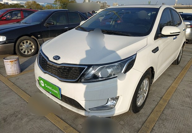 起亚K2 2012款 1.4L 手动 4门5座三厢车 TOP (国Ⅳ) 