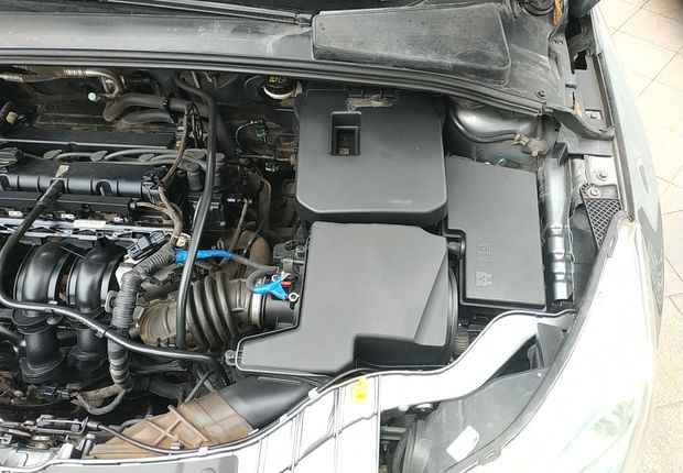 福特福克斯 2012款 1.6L 手动 4门5座三厢车 舒适型 (国Ⅳ) 