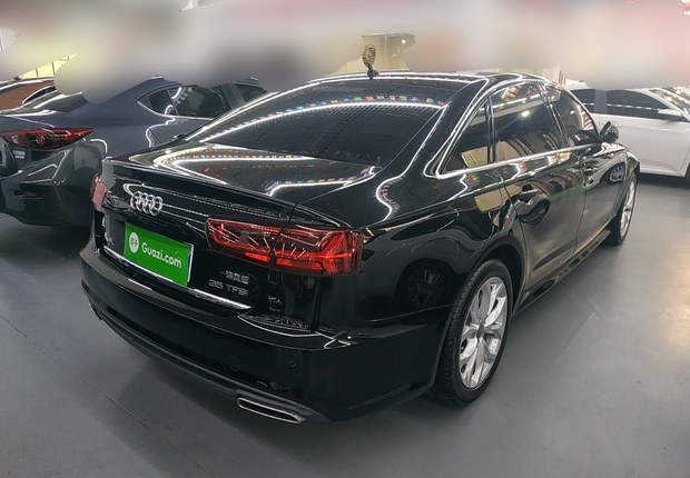 奥迪A6L 35TFSI 2018款 2.0T 自动 时尚型30周年纪念版 (国Ⅴ) 