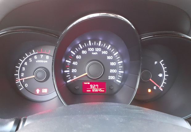 起亚K2 2011款 1.4L 手动 4门5座三厢车 GLS (国Ⅳ) 