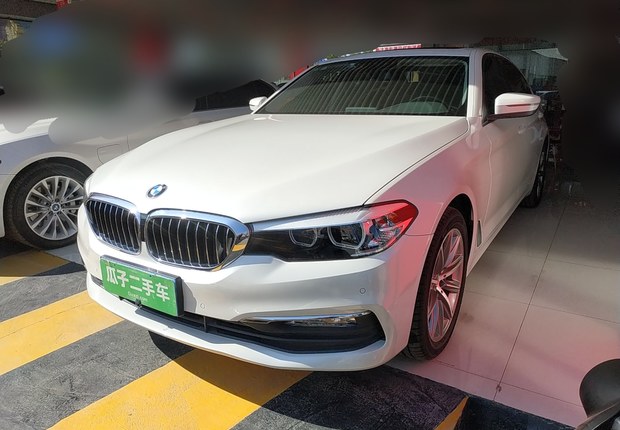 宝马5系 528Li 2018款 2.0T 自动 汽油 上市特别版 (国Ⅴ) 