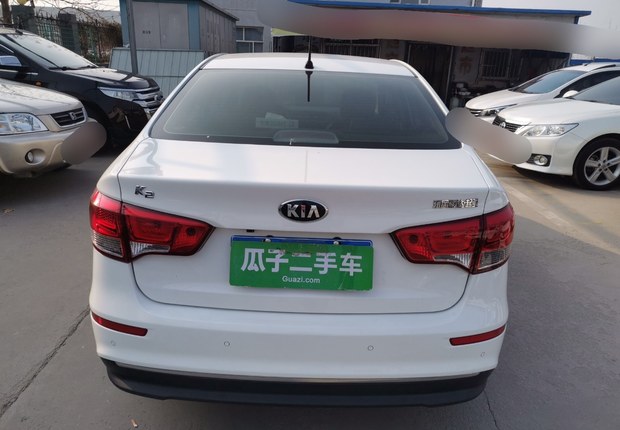 起亚K2 2015款 1.4L 手动 4门5座三厢车 GLS (国Ⅳ) 