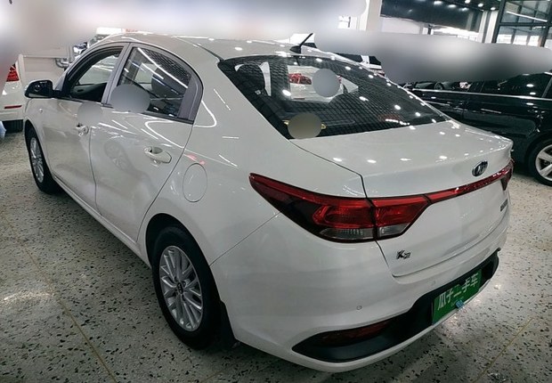 起亚K2 2017款 1.4L 手动 4门5座三厢车 GLS (国Ⅴ) 