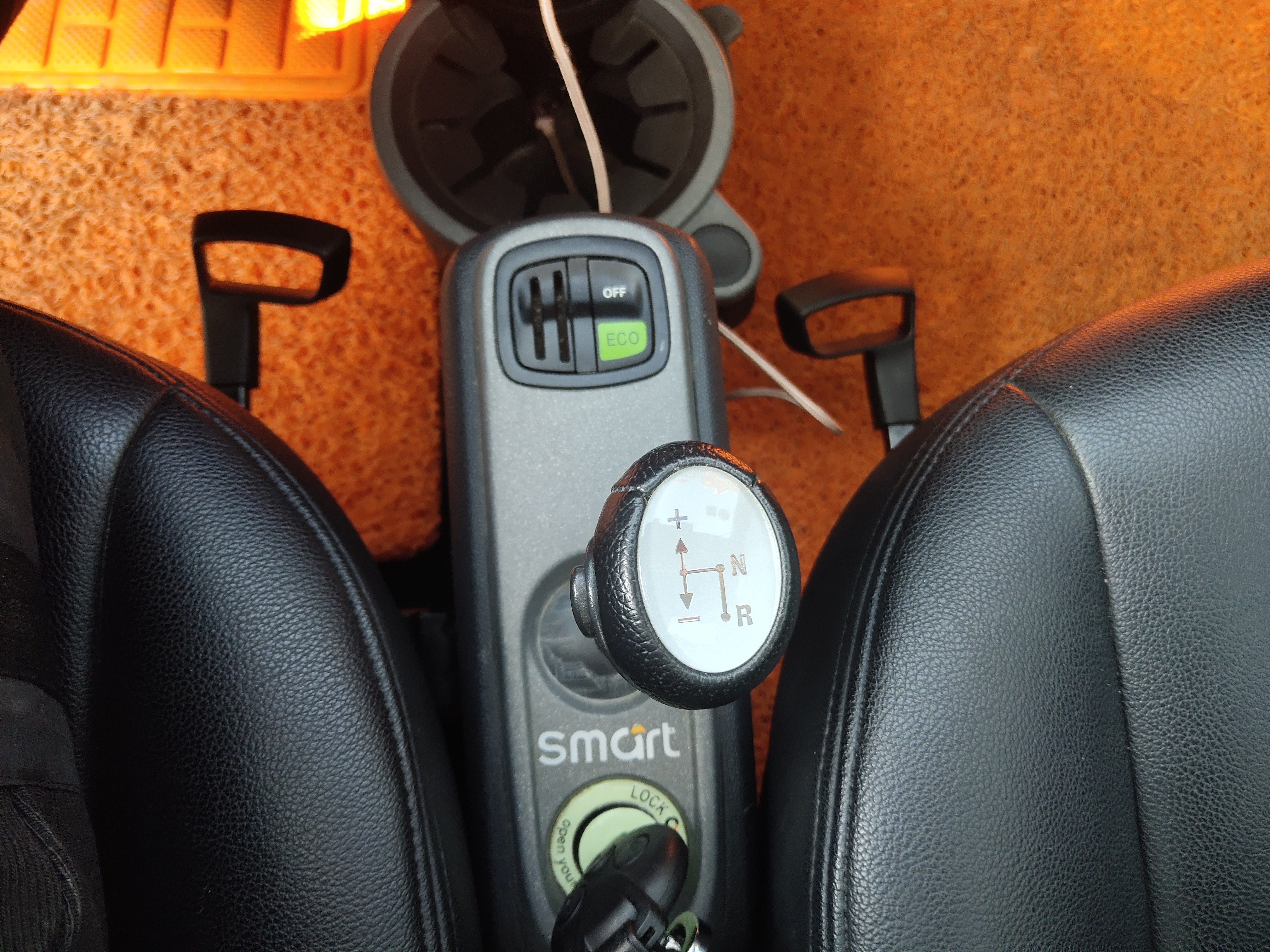 SmartForTwo [进口] 2015款 1.0L 自动 汽油 MHD舒适畅游版 