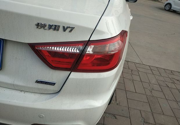 长安悦翔V7 2016款 1.6L 手动 乐享型 (国Ⅴ) 