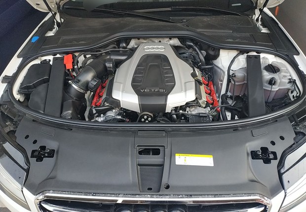 奥迪A8L 45 [进口] 2014款 3.0T 自动 汽油 专享型 