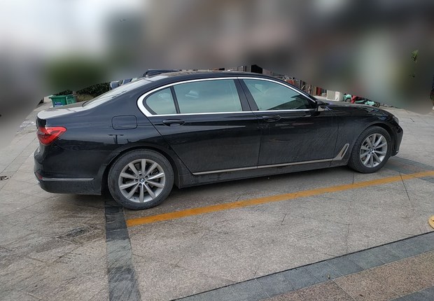 宝马7系 730Li [进口] 2017款 2.0T 自动 汽油 豪华型 