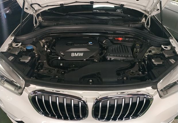 宝马X1 xDrive20Li 2018款 2.0T 自动 四驱 汽油 豪华型 (国Ⅴ) 