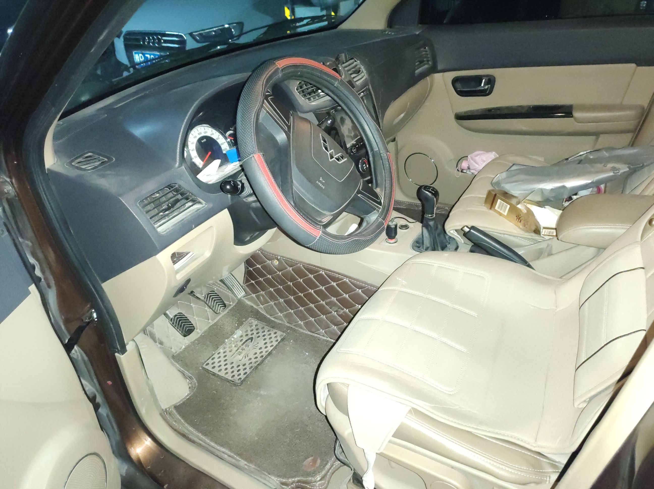 五菱宏光 S 2013款 1.5L 手动 7座 舒适型 
