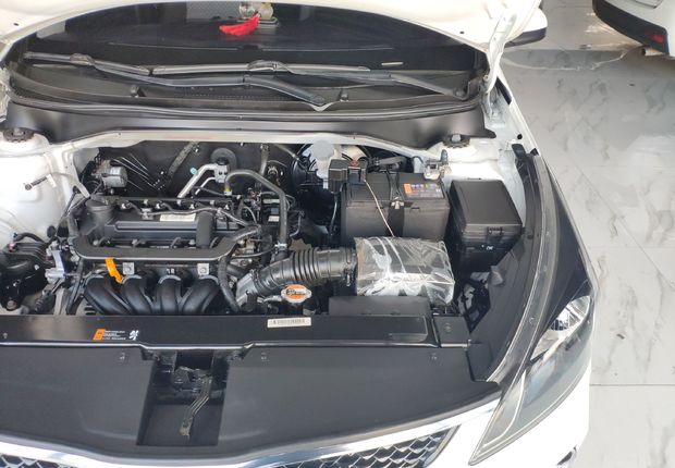 起亚K2 2017款 1.4L 手动 4门5座三厢车 GLS (国Ⅴ) 