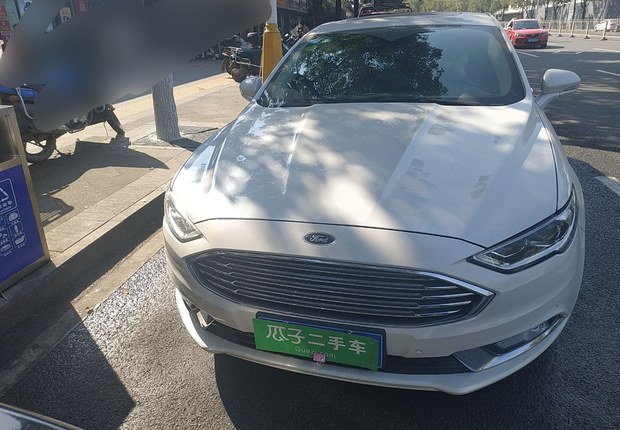 福特蒙迪欧 2017款 1.5T 自动 EcoBoost180豪华型 (国Ⅴ) 