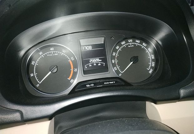 斯柯达晶锐 2014款 1.6L 自动 晶享版 (国Ⅳ) 