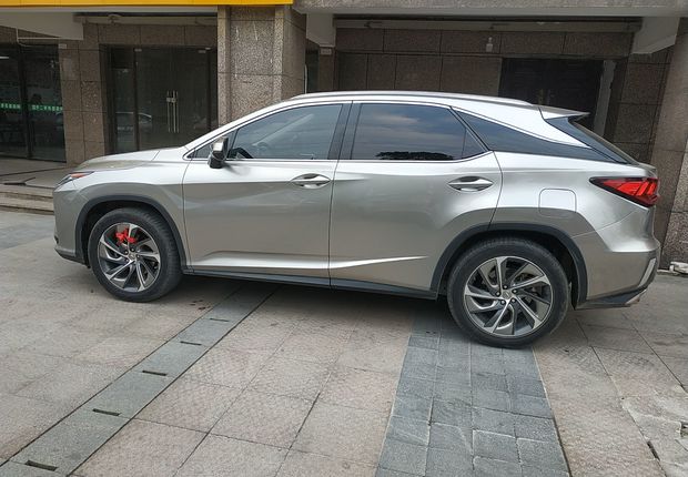 雷克萨斯RX 300 [进口] 2016款 2.0T 自动 四驱 典雅版 