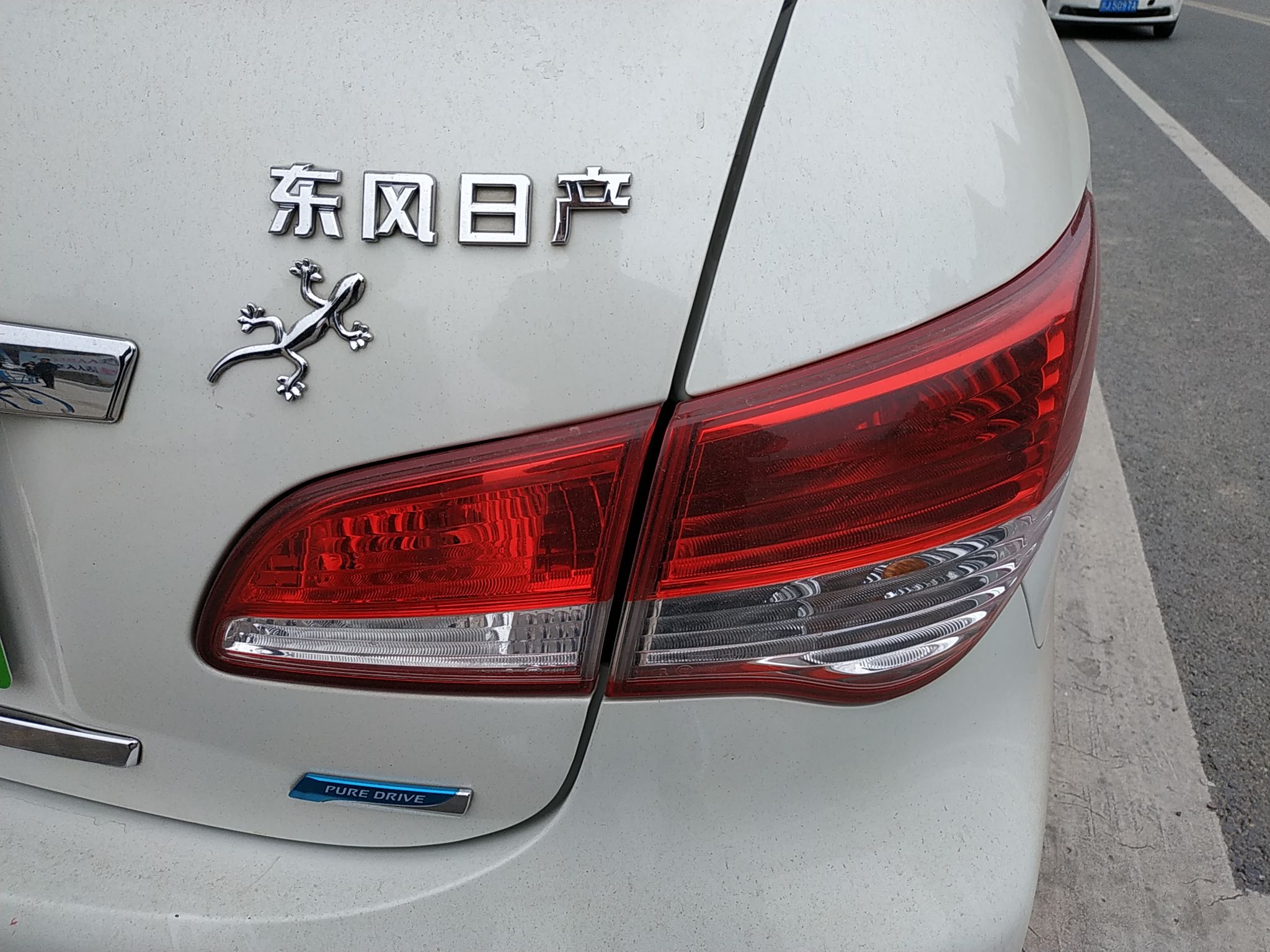 日产轩逸 2012款 1.6L 手动 XE舒适版经典款 (国Ⅳ) 