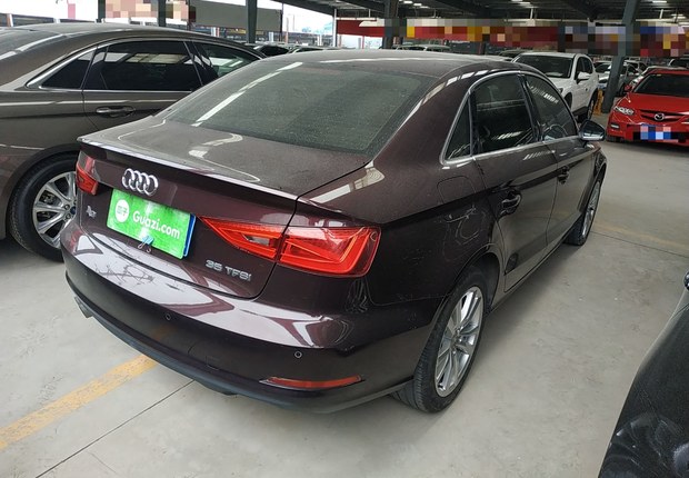 奥迪A3 35TFSI 2014款 1.4T 自动 舒适型Limousine (国Ⅳ) 