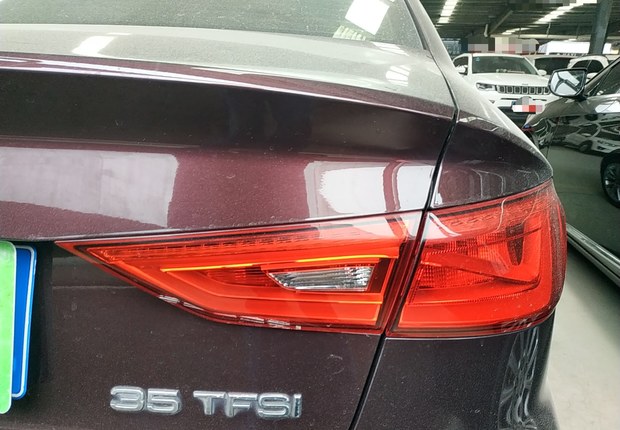 奥迪A3 35TFSI 2014款 1.4T 自动 舒适型Limousine (国Ⅳ) 