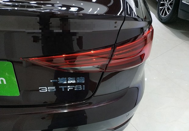 奥迪A3 35TFSI 2018款 1.4T 自动 时尚型Limousine30周年 (国Ⅴ) 