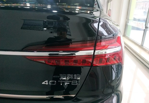 奥迪A6L 40TFSI 2019款 2.0T 自动 豪华动感型 (国Ⅵ) 