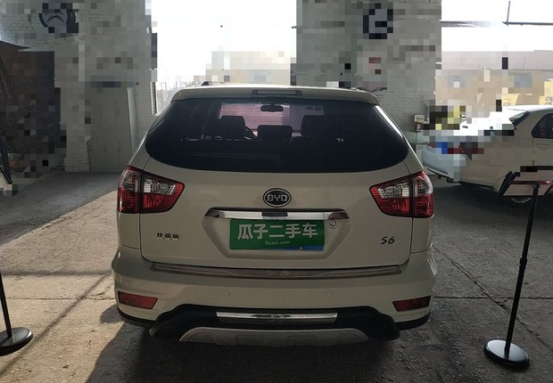 比亚迪S6 2014款 2.0L 手动 前驱 豪华型 (国Ⅳ) 