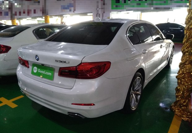 宝马5系 528Li 2018款 2.0T 自动 汽油 上市特别版 (国Ⅴ) 