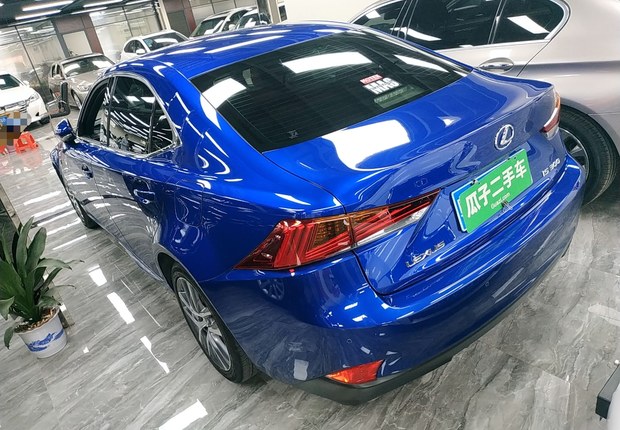 雷克萨斯IS 300 [进口] 2017款 2.0T 自动 汽油 F-SPORT 