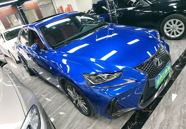 雷克萨斯IS 300 [进口] 2017款 2.0T 自动 汽油 F-SPORT 