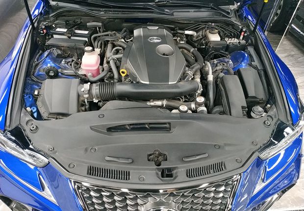 雷克萨斯IS 300 [进口] 2017款 2.0T 自动 汽油 F-SPORT 