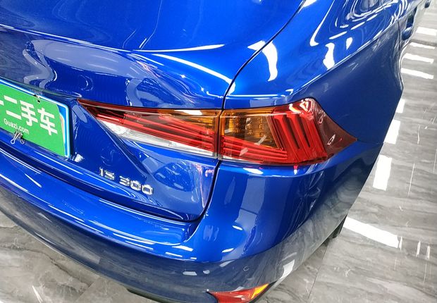 雷克萨斯IS 300 [进口] 2017款 2.0T 自动 汽油 F-SPORT 