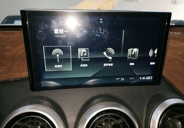 魏牌VV5 2019款 2.0T 自动 前驱 升级款超豪型 (国Ⅵ) 