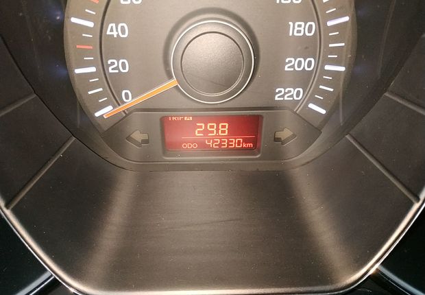 起亚K2 2012款 1.4L 手动 4门5座三厢车 GLS (国Ⅳ) 