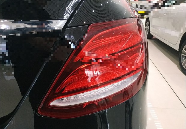 奔驰E级 E300L 2019款 2.0T 自动 汽油 豪华型 (国Ⅵ) 