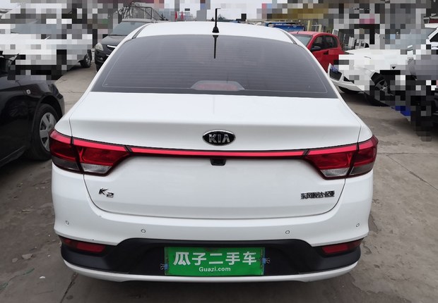 起亚K2 2017款 1.4L 自动 4门5座三厢车 GLS-15周年纪念版 (国Ⅴ) 