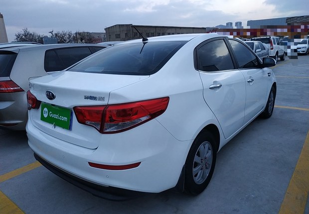 起亚K2 2015款 1.4L 手动 4门5座三厢车 GLS (国Ⅳ) 