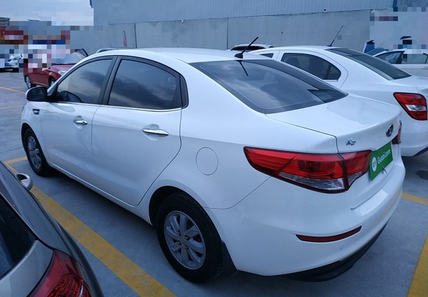 起亚K2 2015款 1.4L 手动 4门5座三厢车 GLS (国Ⅳ) 