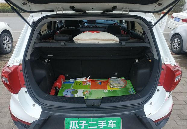 北京汽车绅宝X25 2015款 1.5L 手动 精英版 (国Ⅳ) 