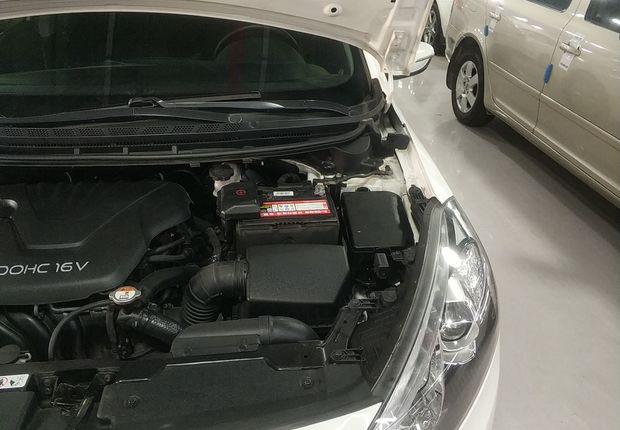 起亚K3 2013款 1.6L 手动 GLS (国Ⅳ) 