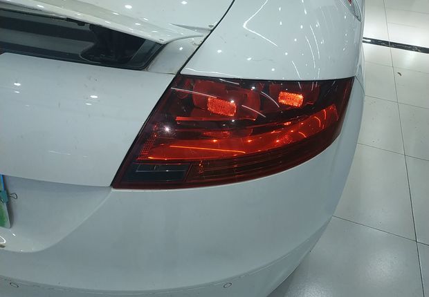 奥迪TT S [进口] Coupe 2011款 2.0T 自动 汽油 