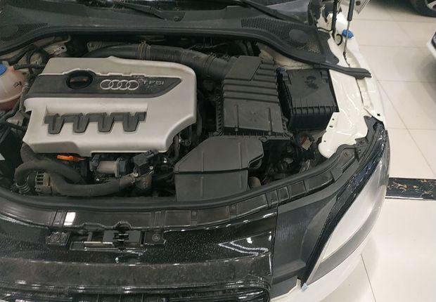 奥迪TT S [进口] Coupe 2011款 2.0T 自动 汽油 