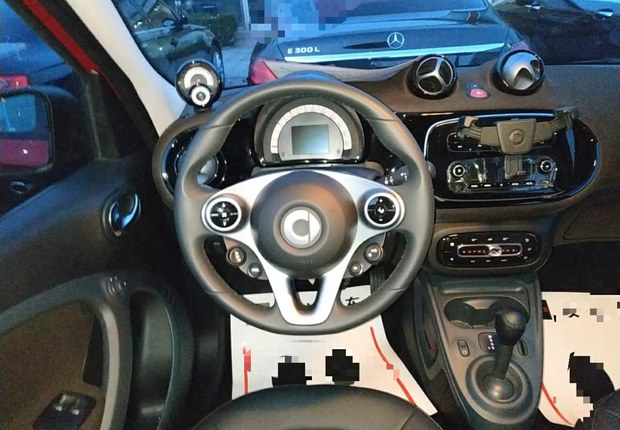 SmartForFour [进口] 2018款 0.9T 自动 汽油 66千瓦风尚版 