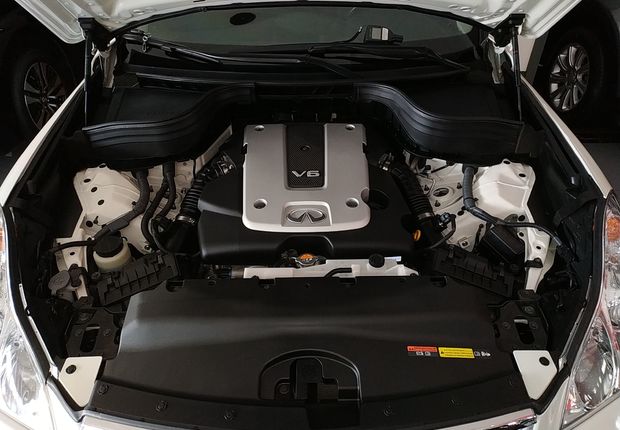 英菲尼迪QX50 2015款 2.5L 自动 舒适版 (国Ⅴ) 