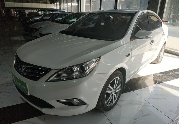 长安逸动 2015款 1.6L 手动 豪华型 (国Ⅴ) 