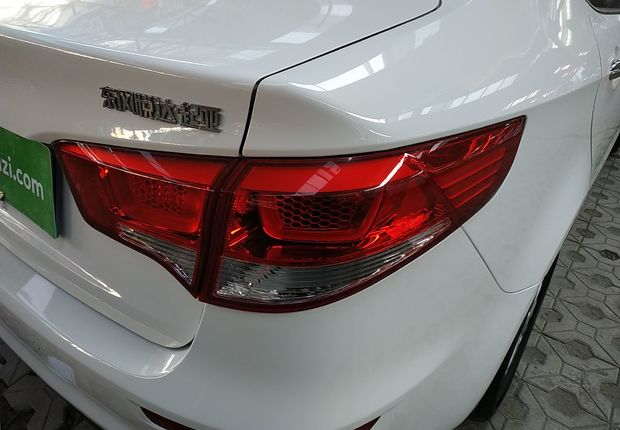 起亚K2 2015款 1.4L 手动 4门5座三厢车 GLS (国Ⅳ) 