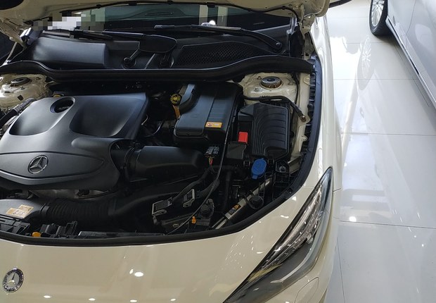 奔驰CLA级 CLA220 [进口] 2016款 2.0T 自动 汽油 