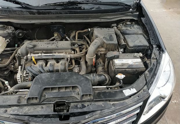 现代悦动 2011款 1.6L 自动 豪华型 (国Ⅳ) 